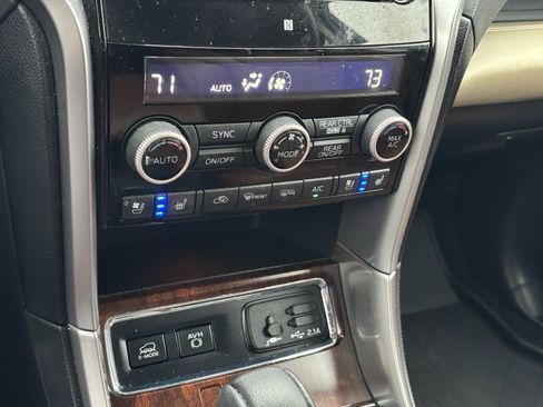 Used 2019 Subaru Ascent Touring w/ Popular Package #2A AWD/4WD image 17