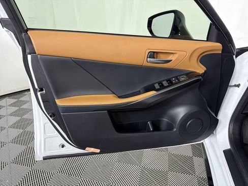 Used 2025 Lexus IS 350 F Sport image 8