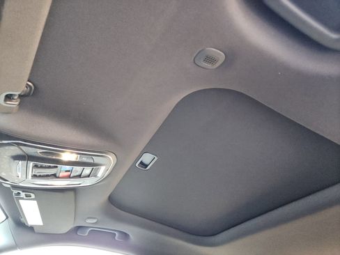 Used 2024 Jeep Grand Cherokee Altitude image 27