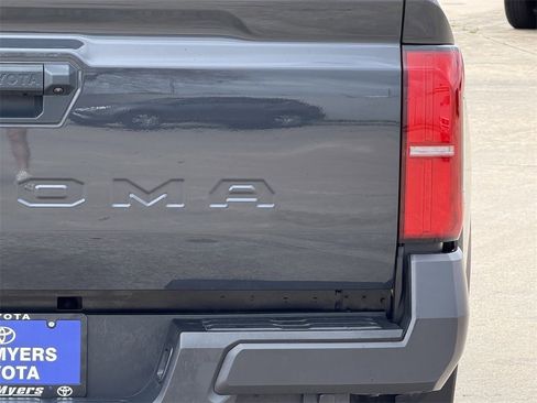Used 2024 Toyota Tacoma SR image 9