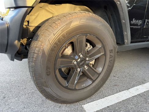 Used 2020 Jeep Wrangler Unlimited Sport image 6