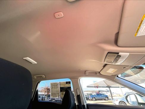 Used 2023 Nissan Rogue SV image 14