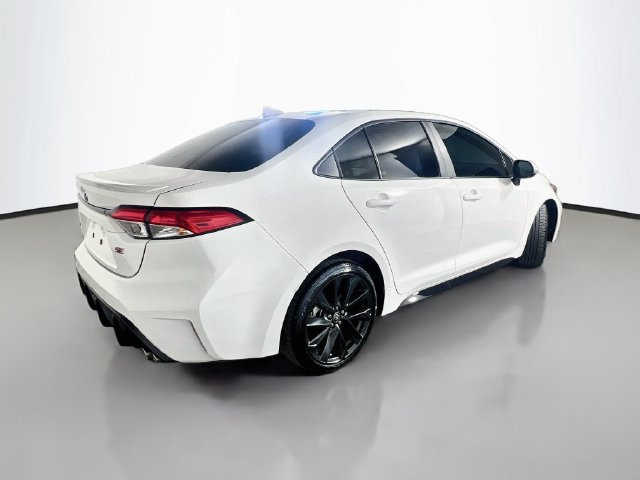 Used 2026 Toyota Corolla SE FWD image 8
