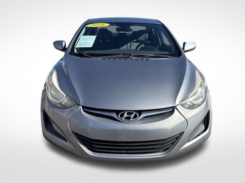 Used 2016 Hyundai Elantra SE image 8