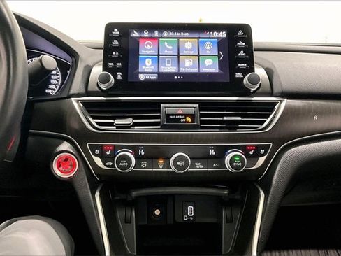 Used 2019 Honda Accord Touring image 15