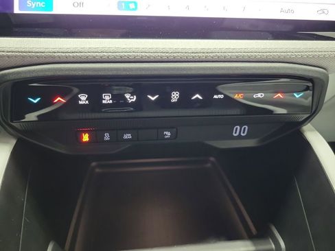 New 2026 Jeep Cherokee Laredo AWD/4WD image 15