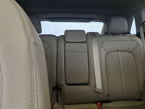 Used 2021 Lincoln Nautilus Reserve w/ Equipment Group 201A image 29