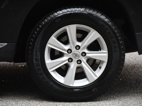 Used 2013 Toyota Highlander SE image 16