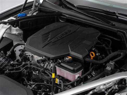 New 2026 Genesis G70 2.5T image 10