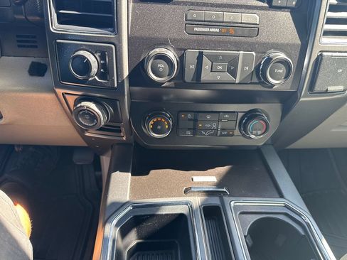 Used 2017 Ford F150 XLT w/ Equipment Group 301A Mid AWD/4WD image 32