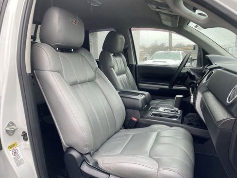Used 2015 Toyota Tundra SR5 w/ SR5 Upgrade Package image 27