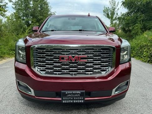 Used 2018 GMC Yukon SLT AWD/4WD image 3
