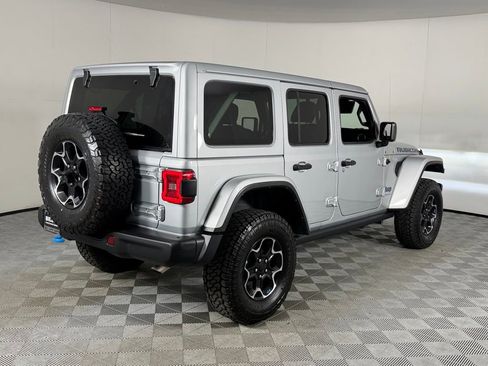 Used 2023 Jeep Wrangler Unlimited Rubicon 4xe w/ Steel Bumper Group AWD/4WD image 7