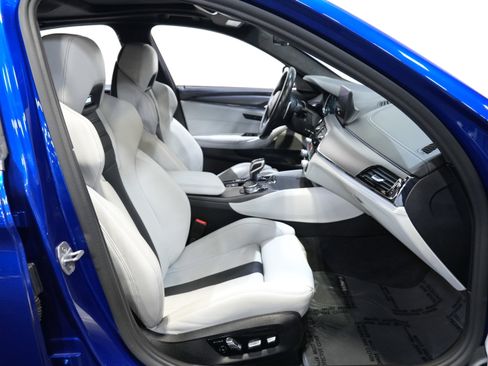 Used 2019 BMW M5 w/ Executive Package image 34