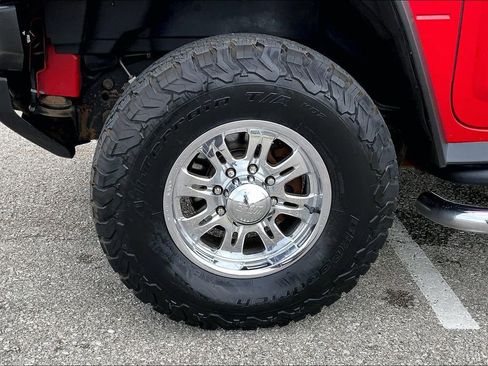 Used 2004 HUMMER H2 AWD/4WD image 8