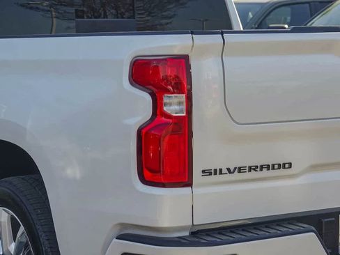 Used 2023 Chevrolet Silverado 1500 High Country w/ High Country Premium Package image 7