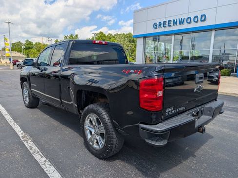 Used 2018 Chevrolet Silverado 1500 Custom w/ Custom Value Package AWD/4WD image 3