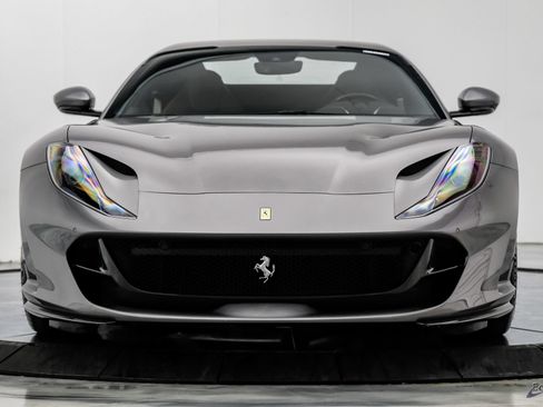 Used 2022 Ferrari 812 GTS RWD image 38