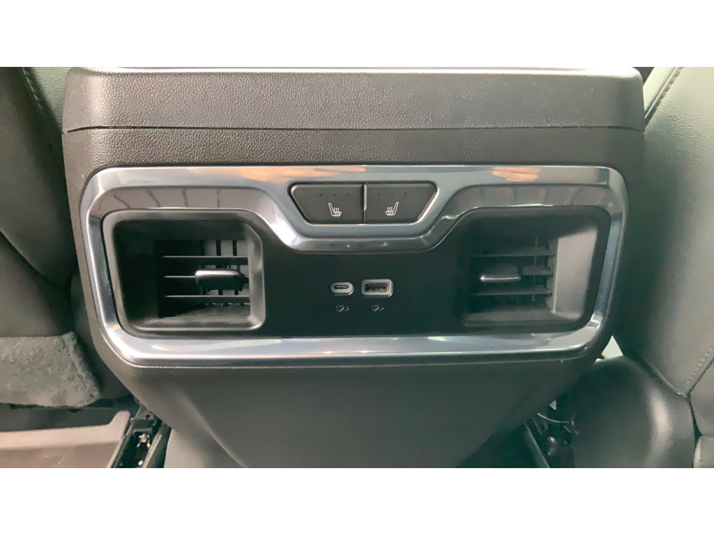 Used 2024 Chevrolet Silverado 3500 High Country w/ High Country Premium Package AWD/4WD image 20