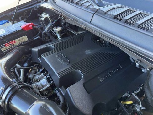 Used 2019 Ford F150 Platinum w/ Equipment Group 701A Luxury image 65