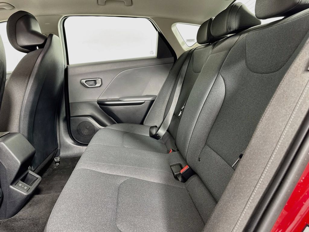 Used 2025 Kia K4 FWD image 10