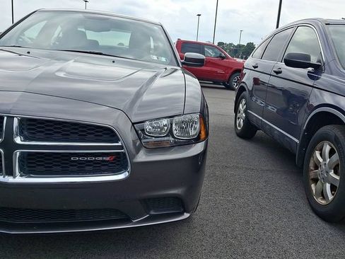 Used 2013 Dodge Charger SE w/ Sport Appearance Group RWD image 5