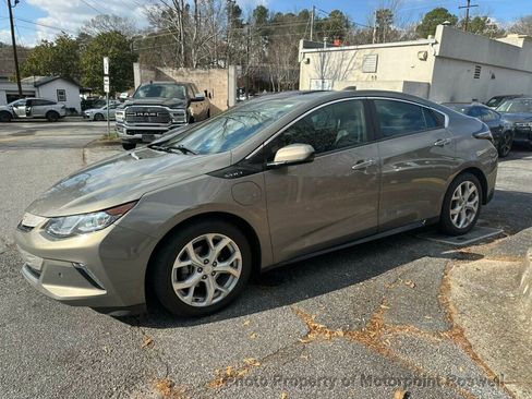Used 2017 Chevrolet Volt Premier w/ Driver Confidence II Package image 24