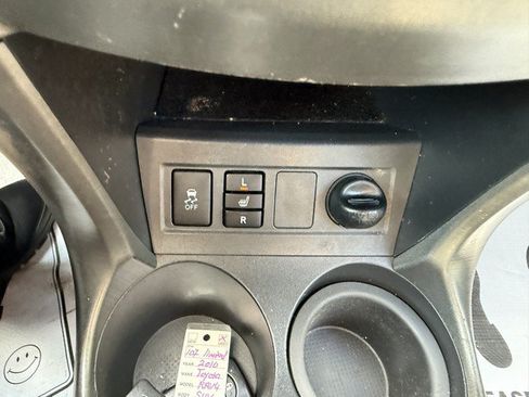 Used 2010 Toyota RAV4 Limited AWD/4WD image 39