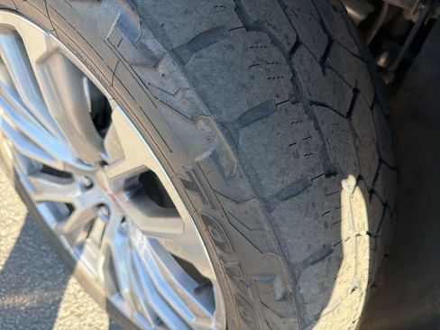 Used 2021 GMC Yukon XL Denali w/ Denali Ultimate Package image 5