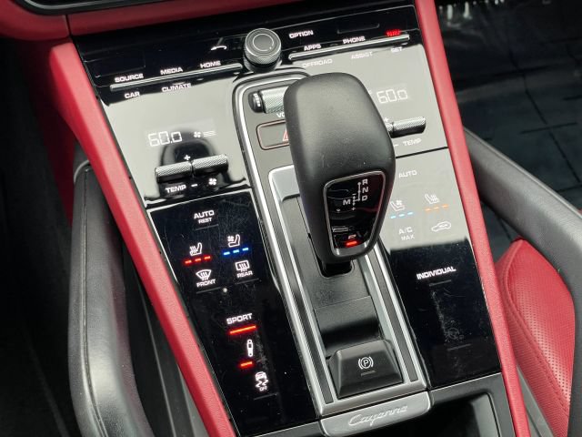 Used 2022 Porsche Cayenne S AWD/4WD image 38