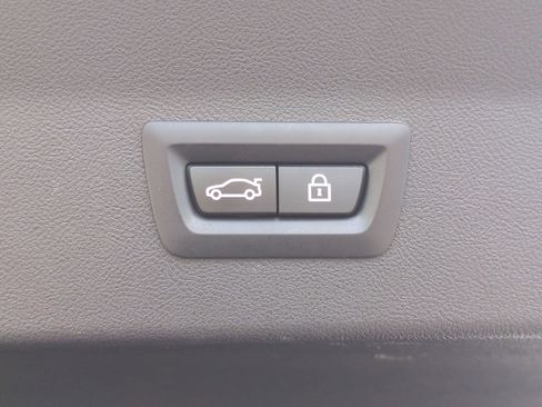 Used 2023 BMW X4 xDrive30i w/ M Sport Package image 33