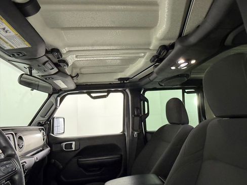 Used 2021 Jeep Gladiator Sport w/ Trailer Tow Package image 21