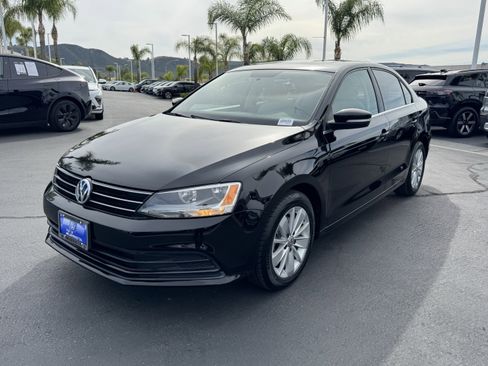 Used 2015 Volkswagen Jetta SE FWD image 5