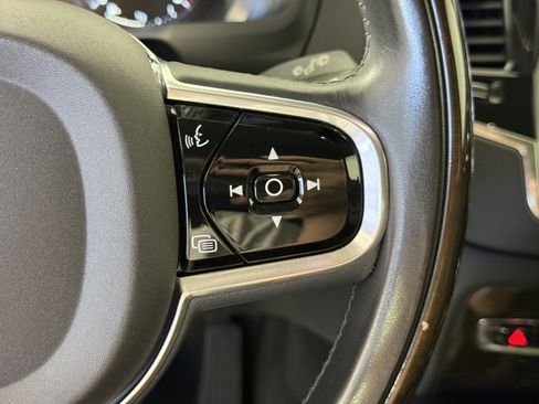 Used 2018 Volvo XC90 T6 Momentum w/ Convenience Package AWD/4WD image 26