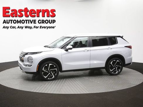 Used 2024 Mitsubishi Outlander SE AWD/4WD image 59