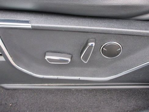 Used 2023 Ford F150 Lariat w/ Equipment Group 502A High image 27