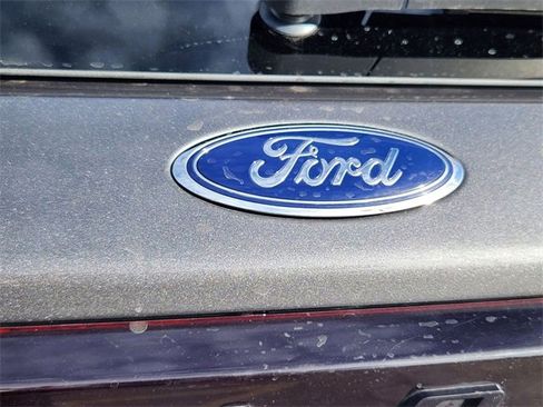 Used 2025 Ford Explorer ST-Line w/ ST-Line Street Pack image 11