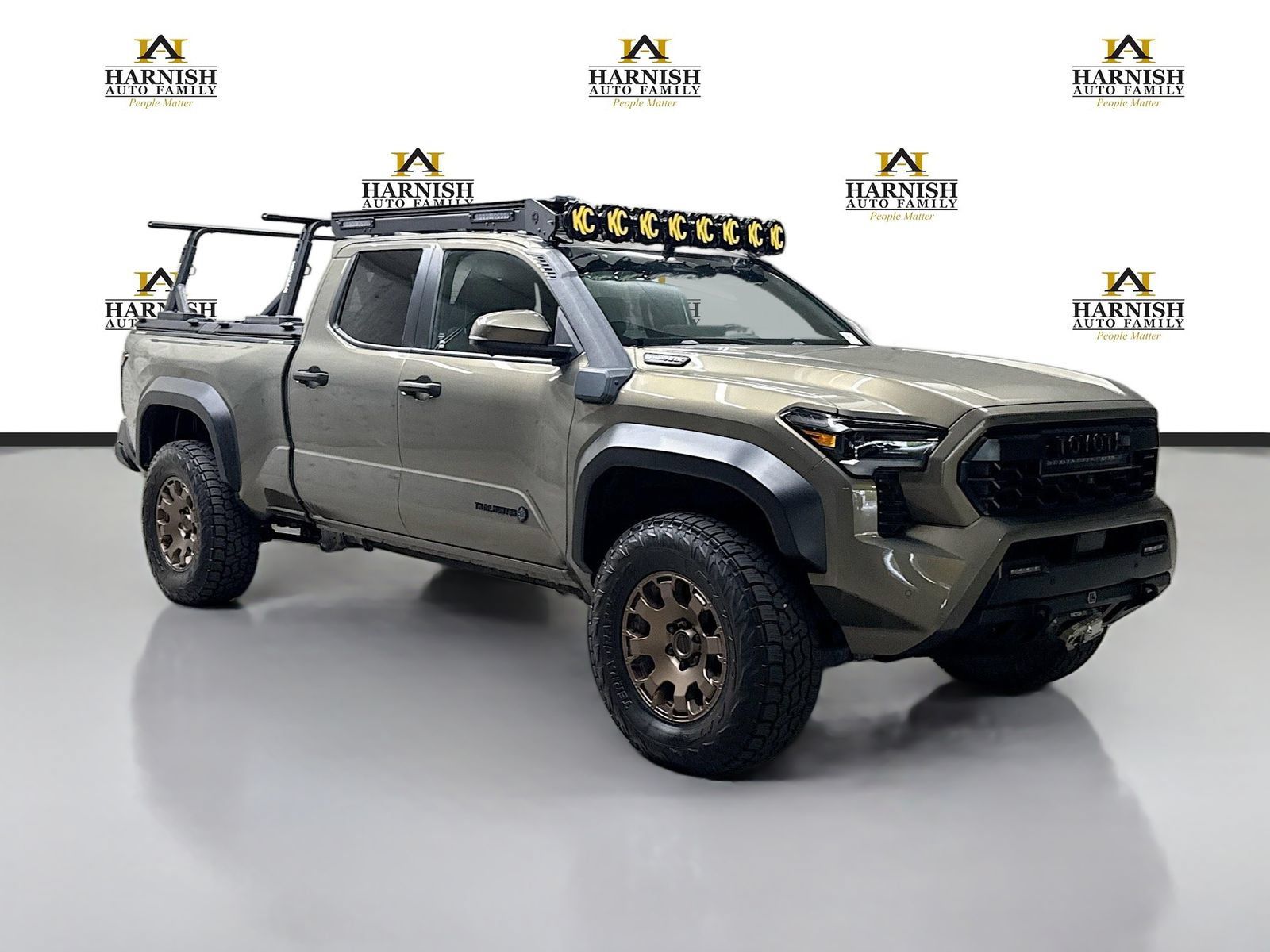 Used 2025 Toyota Tacoma 4x4 Double Cab Hybrid w/ Tow Tech Package image 3