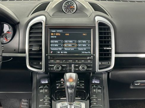 Used 2013 Porsche Cayenne Diesel image 37