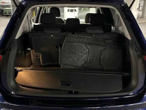 Used 2021 Volkswagen Tiguan S image 33