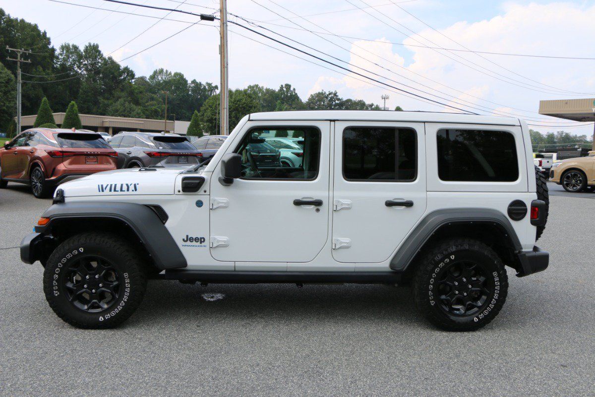 Used 2023 Jeep Wrangler Unlimited w/ Sun & Screen Package AWD/4WD image 2