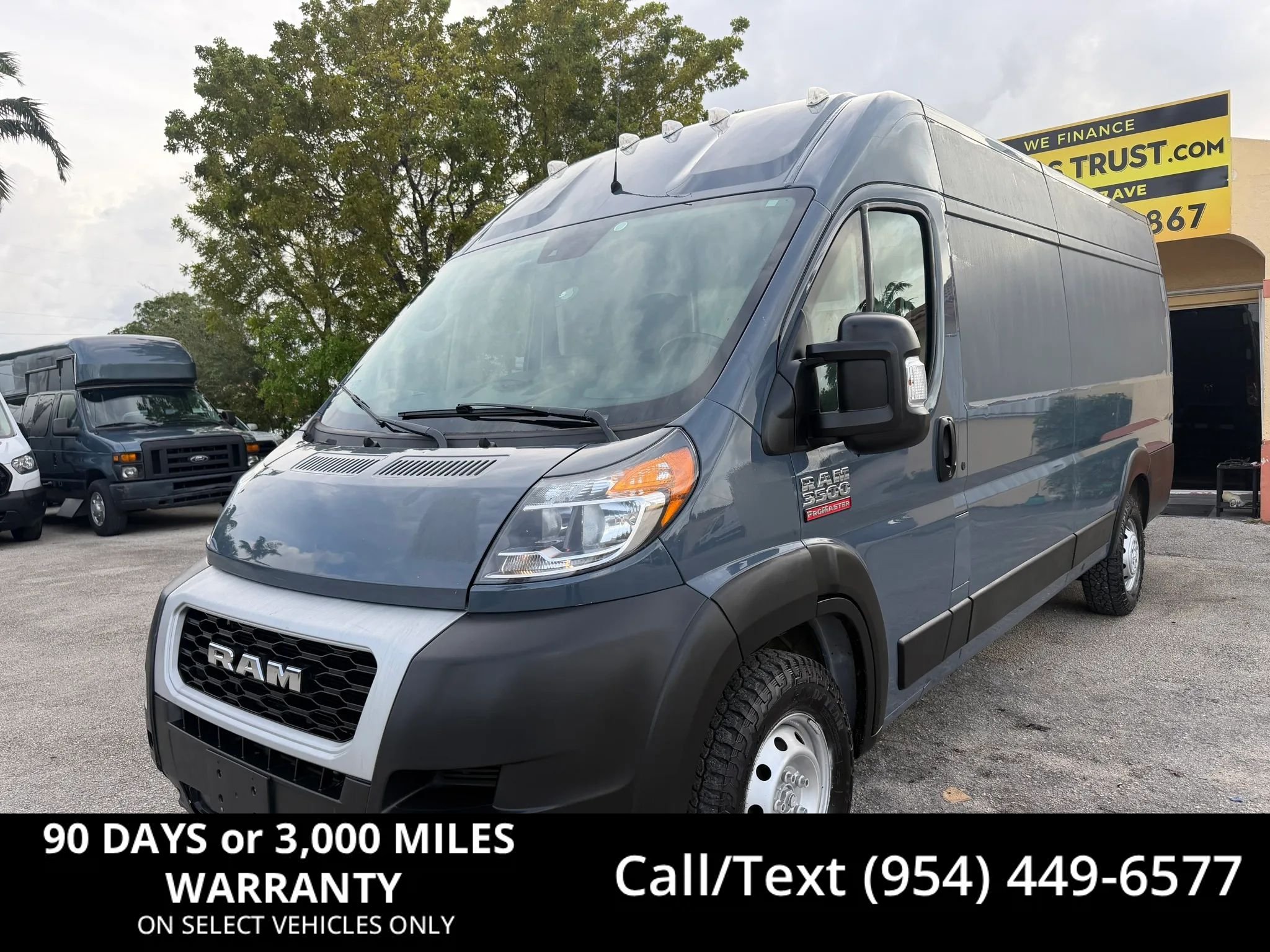Used 2021 RAM ProMaster 3500 FWD image 1