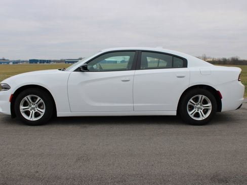 Used 2023 Dodge Charger SXT image 4