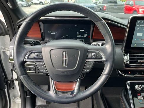 Used 2020 Lincoln Navigator Reserve w/ Luxury Package AWD/4WD image 20