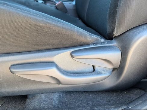 Used 2016 Toyota RAV4 LE FWD image 23