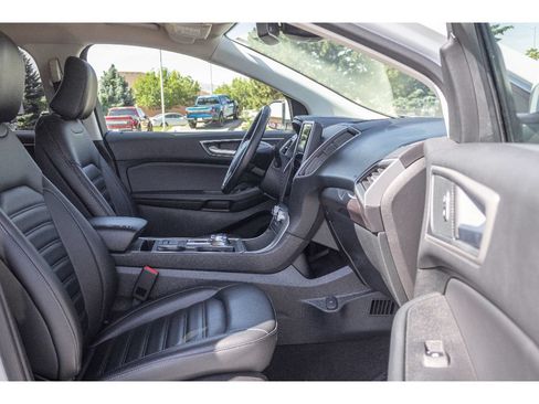 Used 2024 Ford Edge SEL AWD/4WD image 10