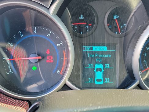 Used 2014 Chevrolet Cruze LT w/ All-Star Edition image 25