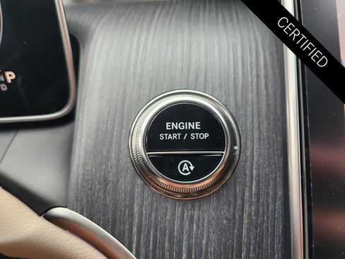 Certified 2025 Mercedes-Benz GLC 300 image 22