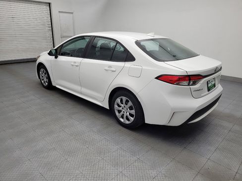 Used 2021 Toyota Corolla LE FWD image 3