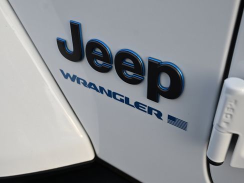 Used 2024 Jeep Wrangler High Altitude image 58